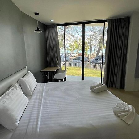 Phuket Muay Thai Hotel Rawai Beach 外观 照片