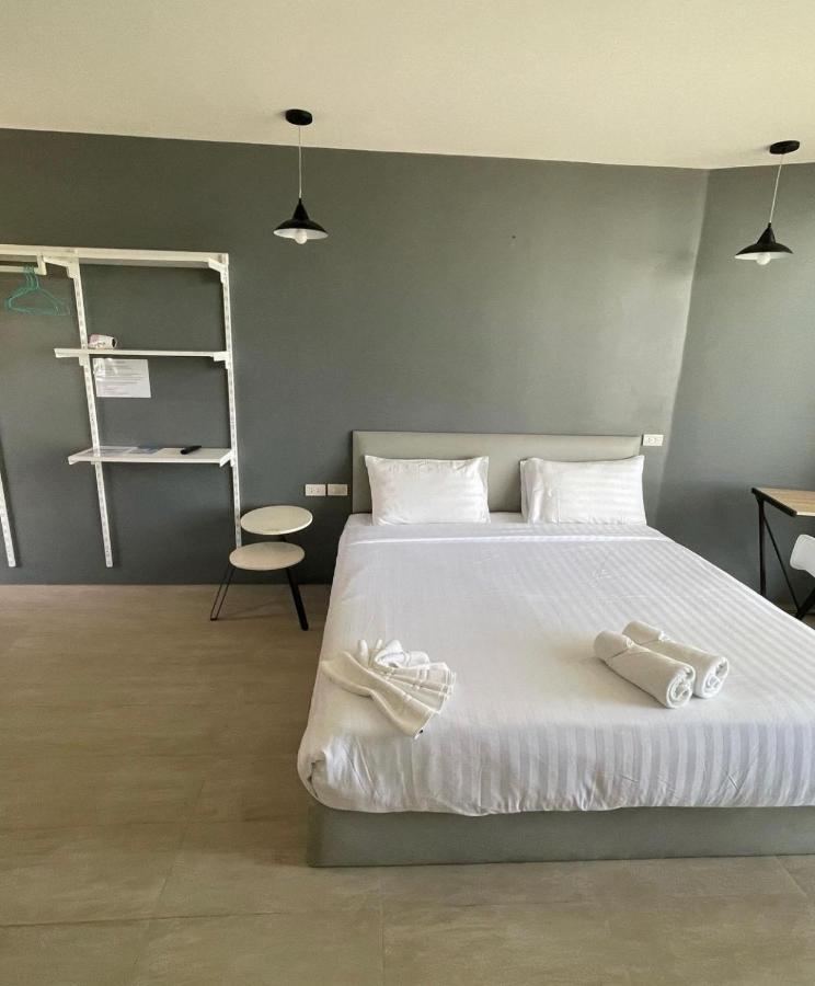 Phuket Muay Thai Hotel Rawai Beach 外观 照片