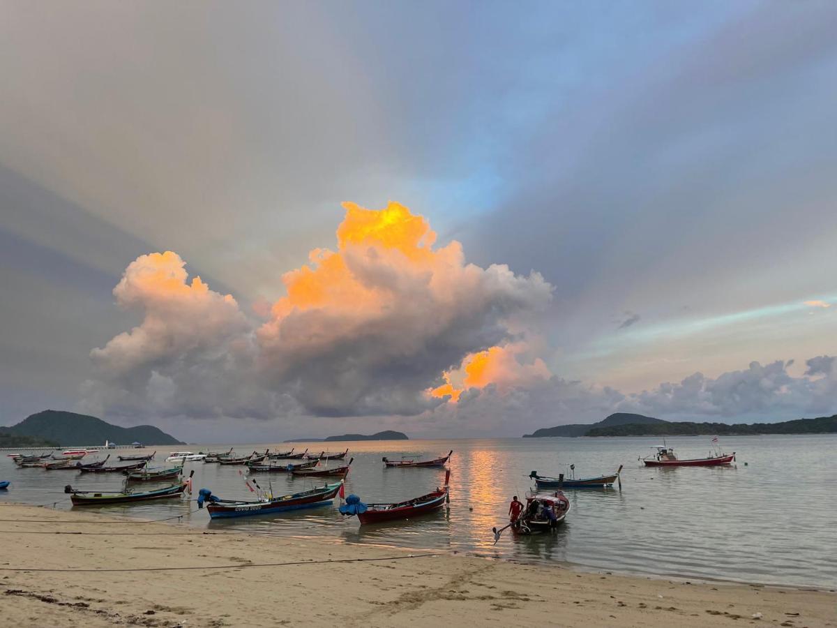 Phuket Muay Thai Hotel Rawai Beach 外观 照片